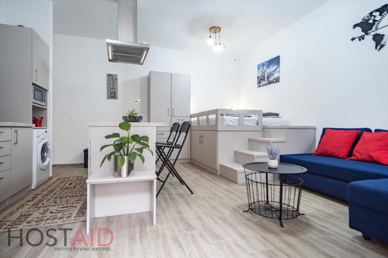 B17 Apartment - Hostaid Budapest Exterior photo